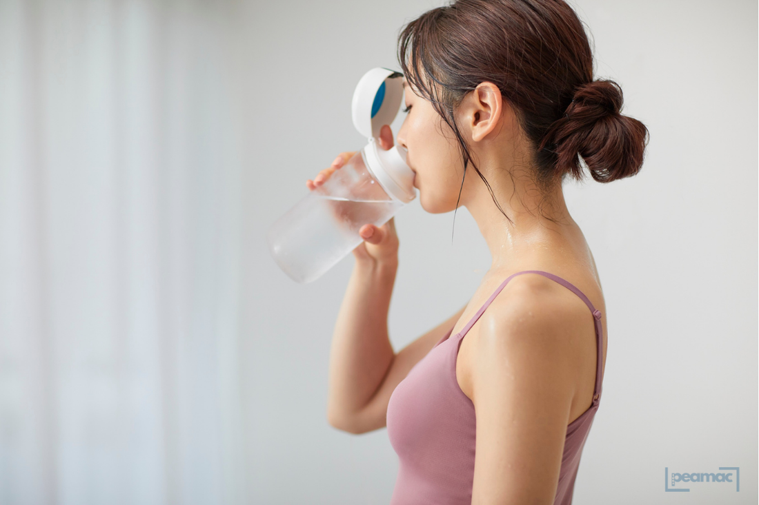 How to Choose the Best Pickleball Water Bottle + Hydration Tips